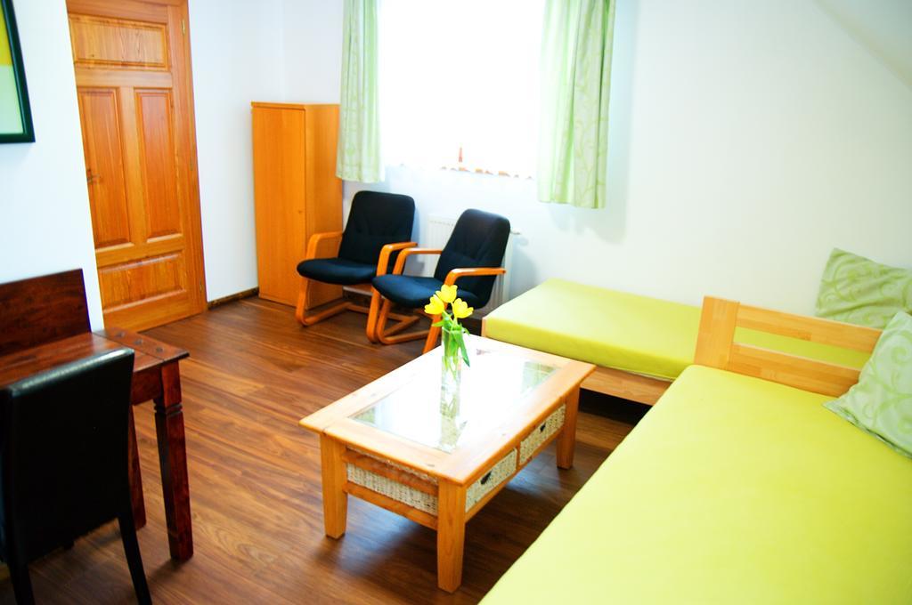 Vila Pod Bránou Poprad Exterior foto